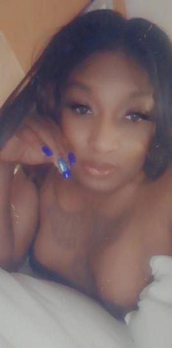 Eva, 26  female escort, Columbus