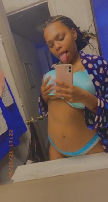 Keee, 26  female escort, Columbus