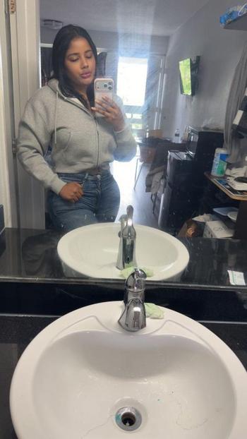 Lizzy, 22  female escort, Columbus