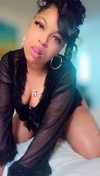 Mel, 30  female escort, Columbus