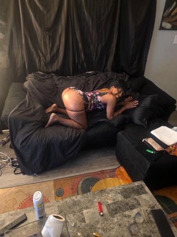 Gee Gee, 65  female escort, Columbus